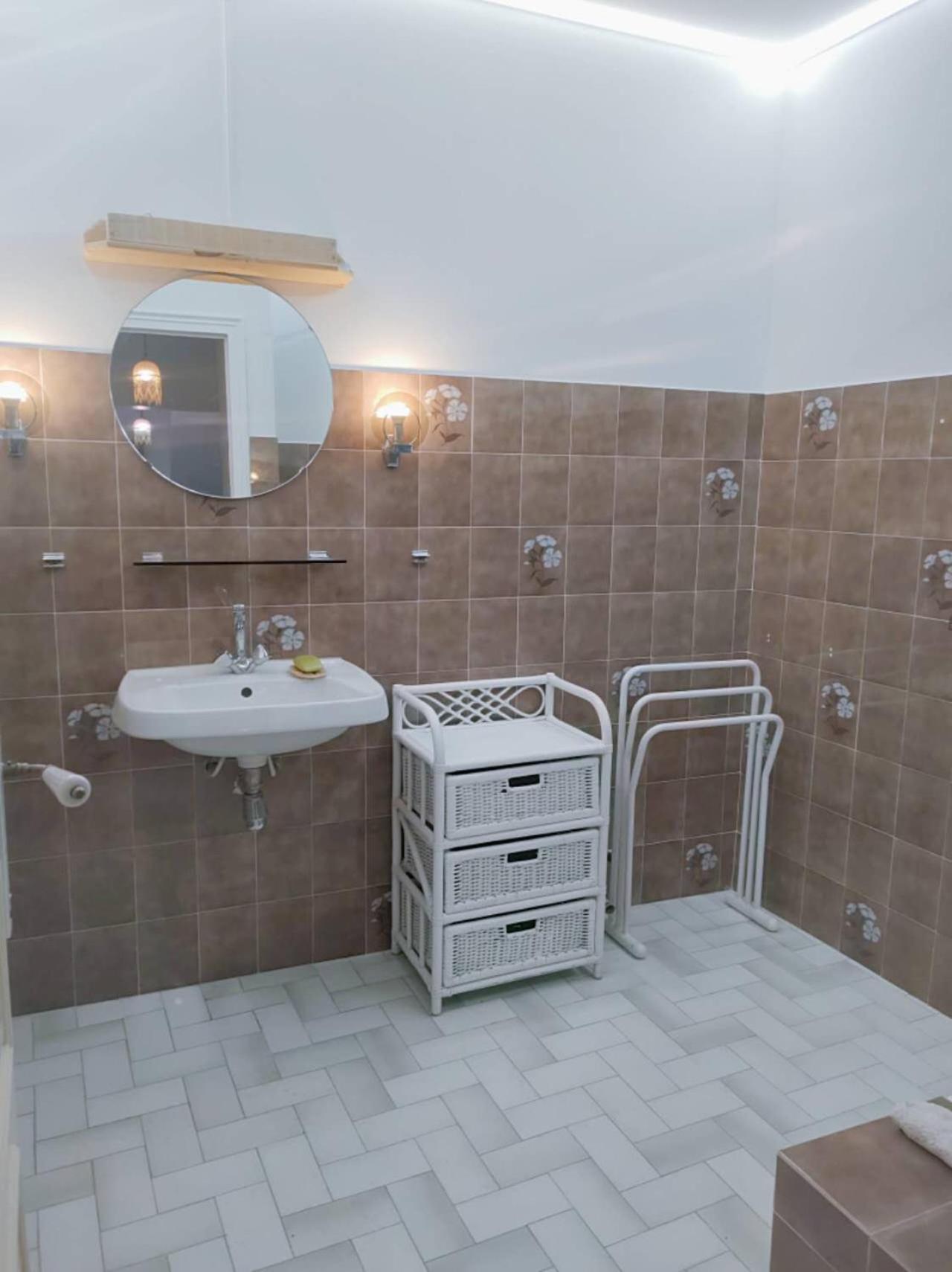 Les Deux Sources Hotel Saint-Laurent-en-Royans Luaran gambar
