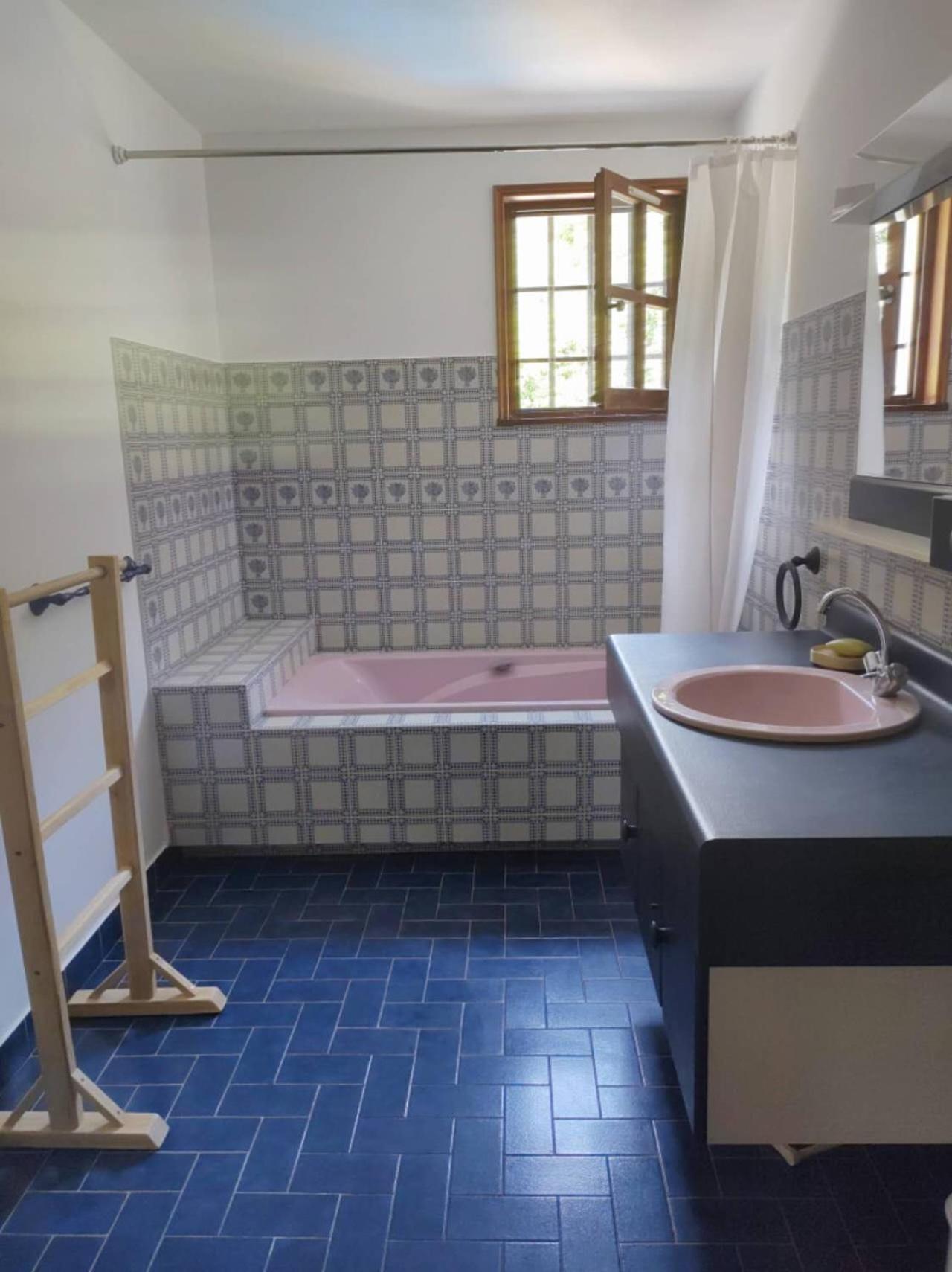 Les Deux Sources Hotel Saint-Laurent-en-Royans Luaran gambar
