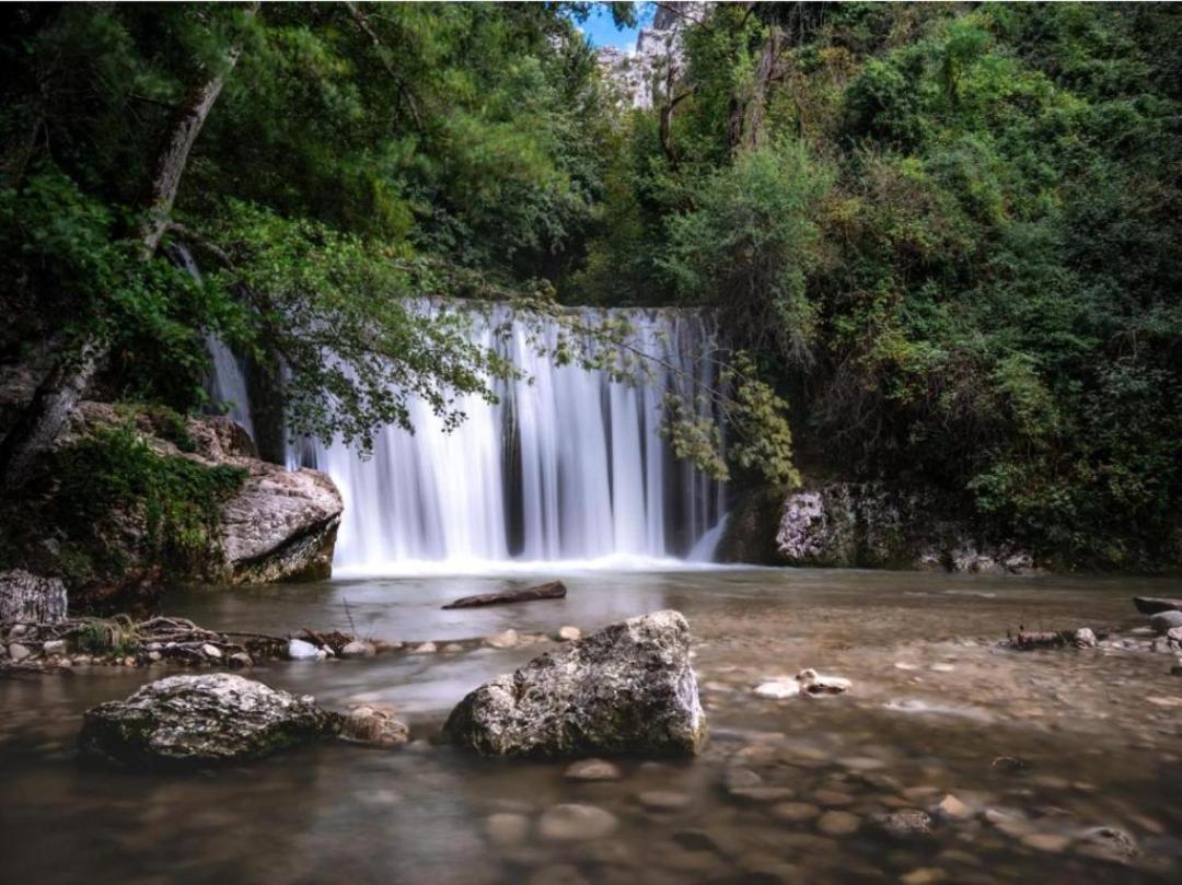 Les Deux Sources Hotel Saint-Laurent-en-Royans Luaran gambar